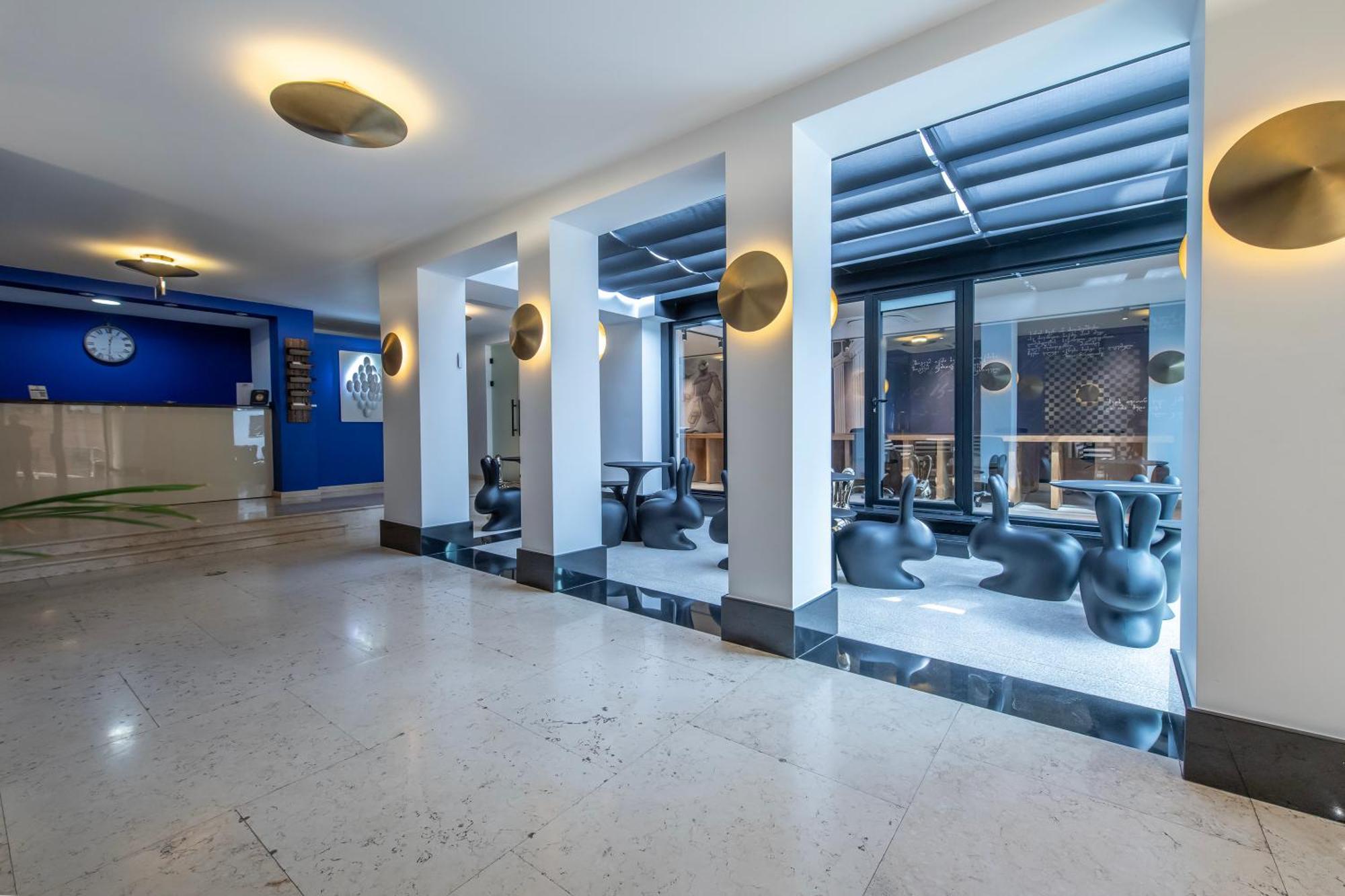 Urban 4*